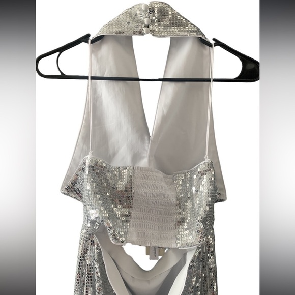 Alice + Olivia May Halter Neck Silver Sequin Maxi Gown - Picture 10 of 13